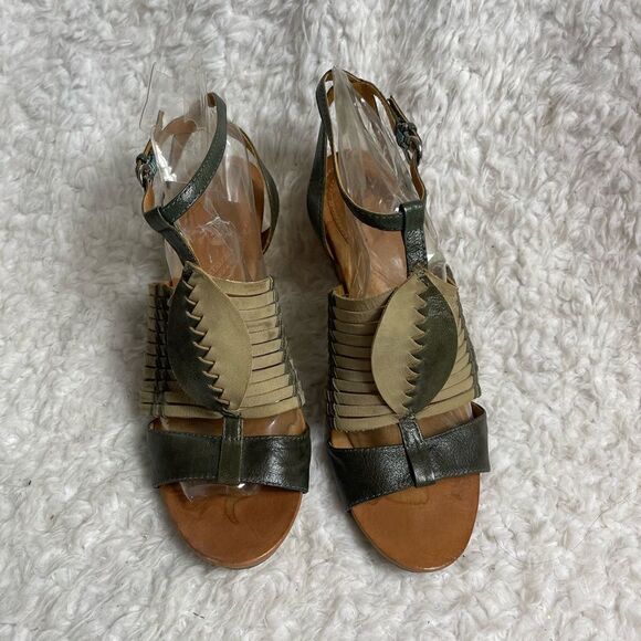 NAYA Tova woven leather moss green straps sandals with wooden chunky heel. SZ10M - Picture 3 of 9